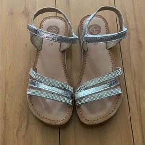 Free Reign Girls Sandals